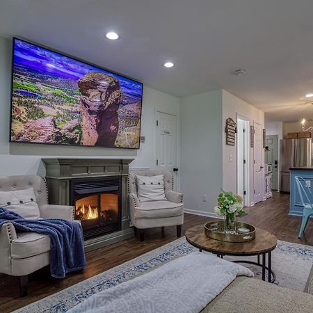 Great Location - Hot Tub - Dog Friendly Βίλα Sevierville Εξωτερικό φωτογραφία