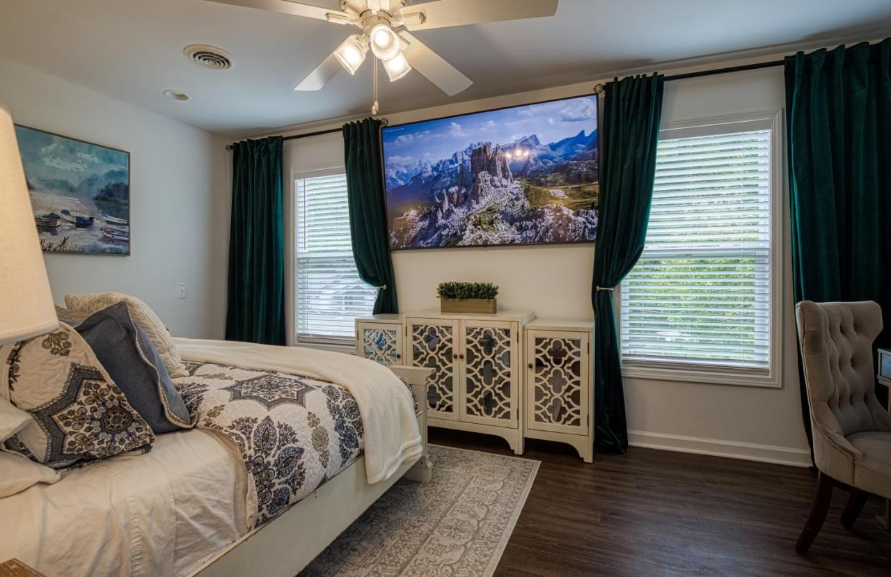 Great Location - Hot Tub - Dog Friendly Βίλα Sevierville Εξωτερικό φωτογραφία