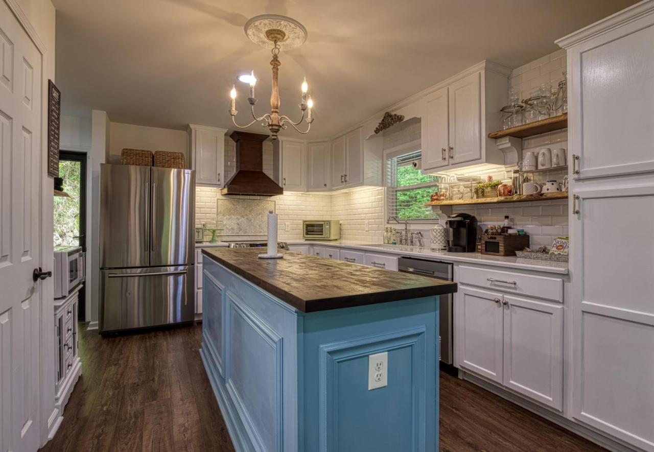 Great Location - Hot Tub - Dog Friendly Βίλα Sevierville Εξωτερικό φωτογραφία